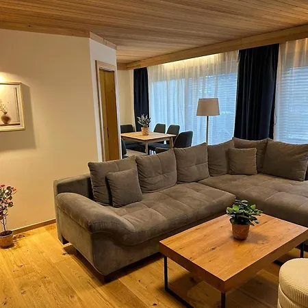 Cosy In Salzburg With Garden *