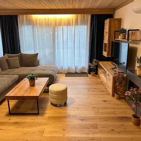 Cosy In Salzburg With Garden