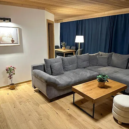 Cosy In Salzburg With Garden *