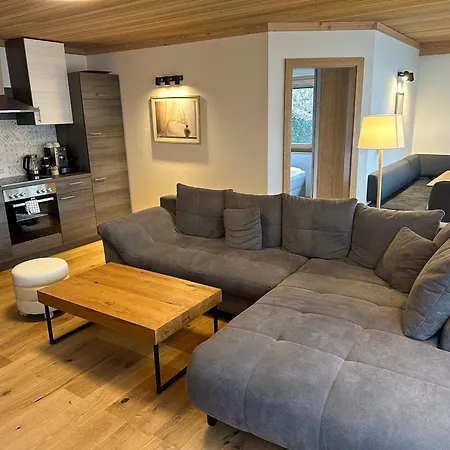 Cosy In Salzburg With Garden Apartment