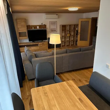 Cosy In Salzburg With Garden Apartment *