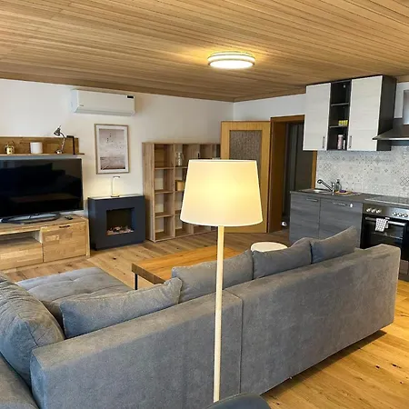 Cosy In Salzburg With Garden Apartment *
