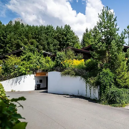 In Near Slopes Apartment